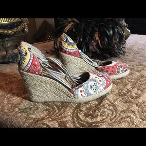 TOMMY HILFIGER  JADE PAISLEY ESPADRILLE 7.5,